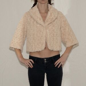 Y2k faux fur cropped jacket cream size small/medium solitaire